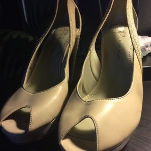 B Makowsky Shoes